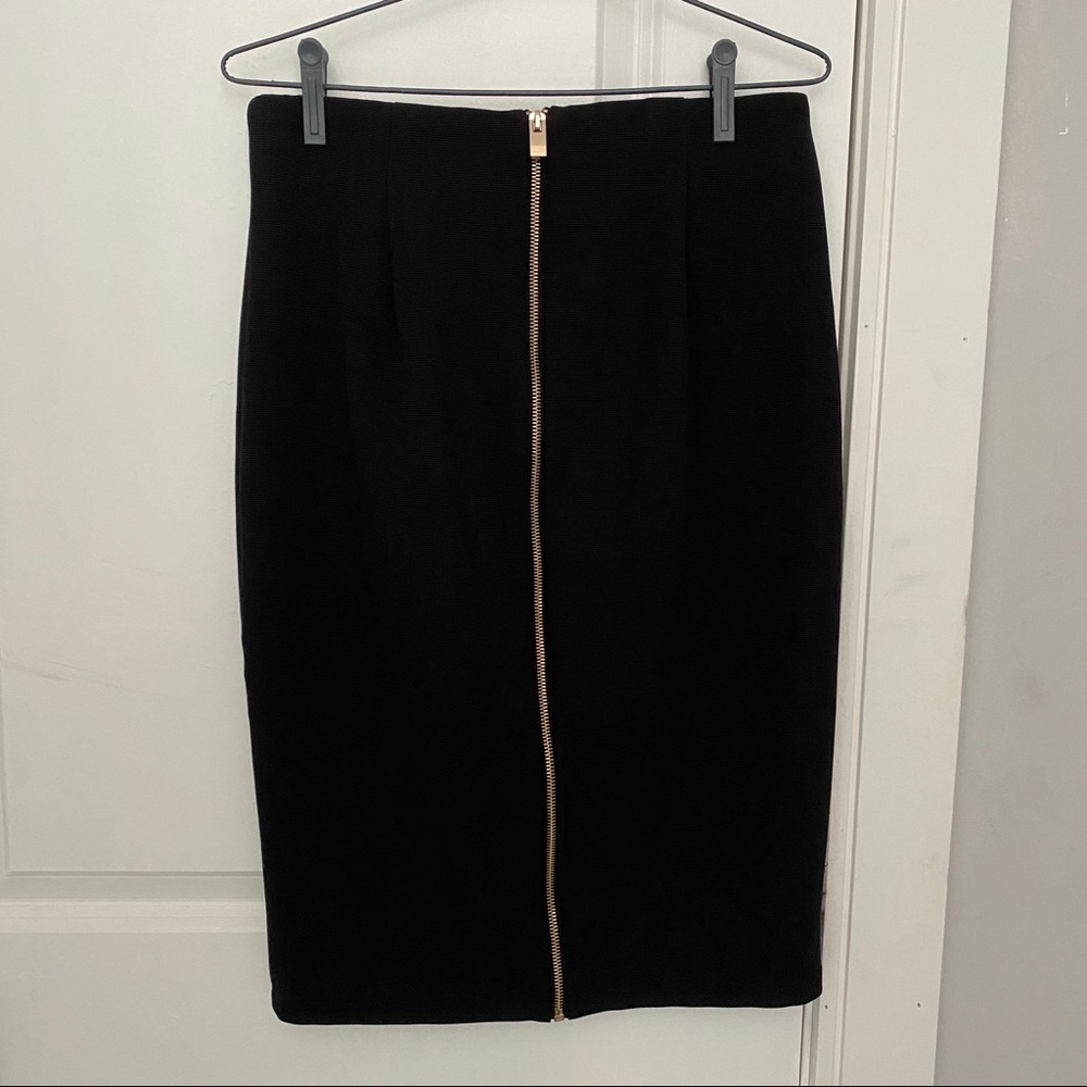 Slimming Black Pencil Skirt